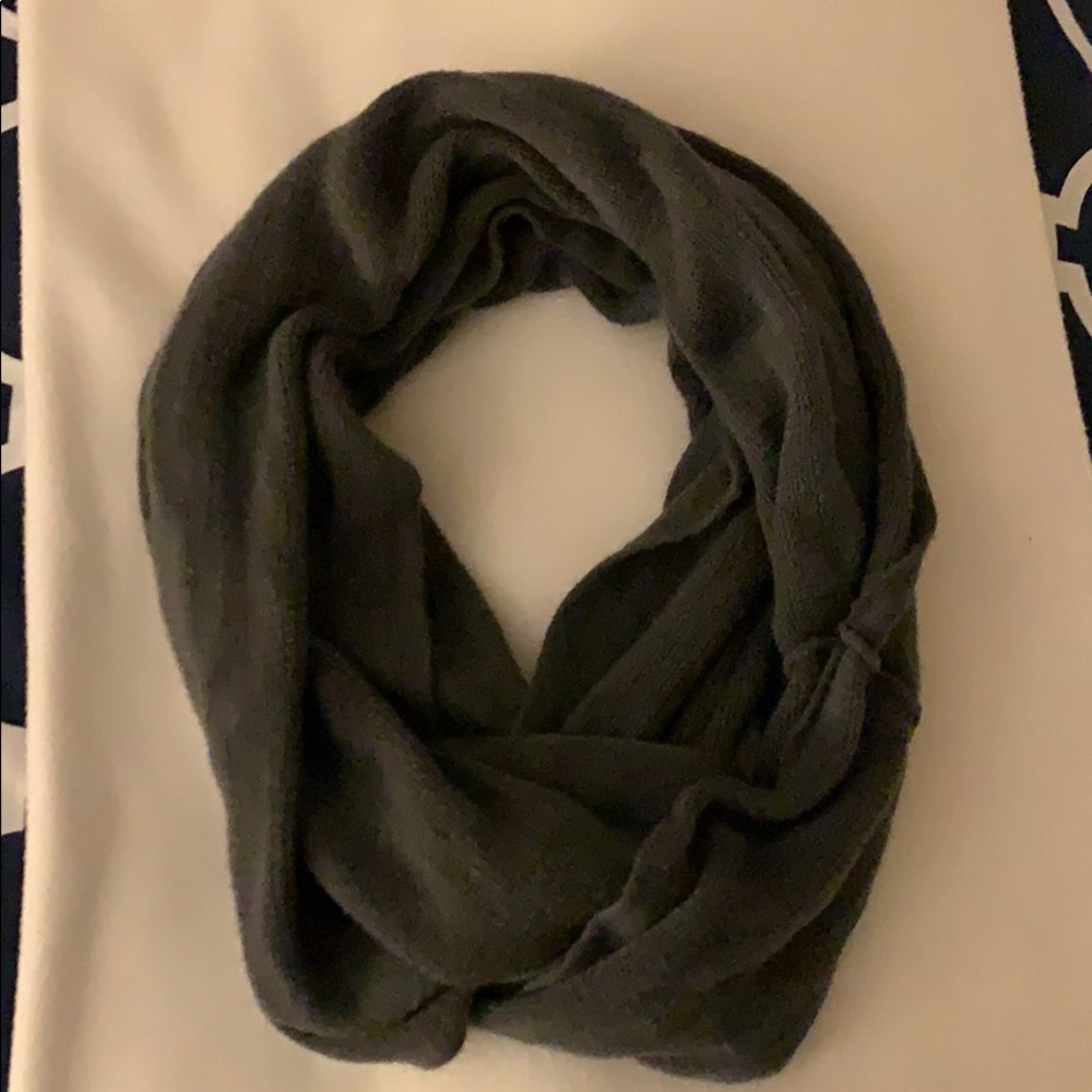 grey infinity scarf